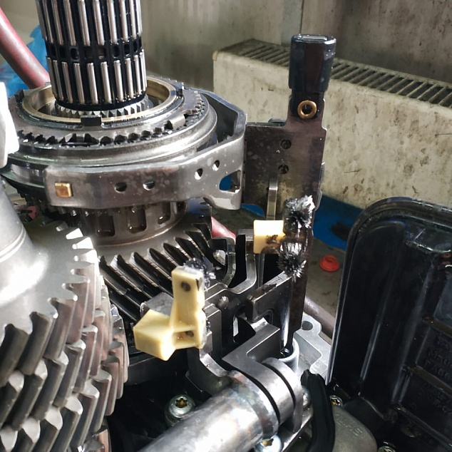 Замена сцепления и ремонт демпфера на Ford C-MAX #b4