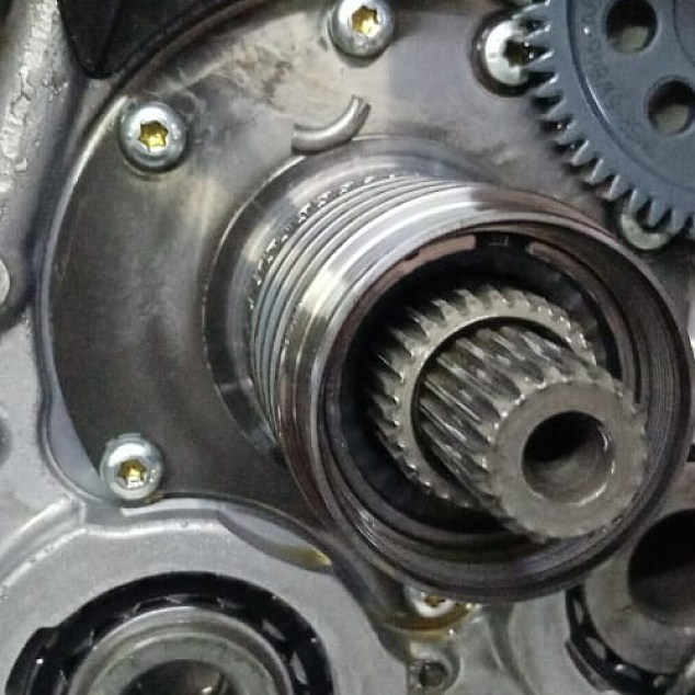 Замена сцепления и ремонт демпфера на Ford C-MAX #b5